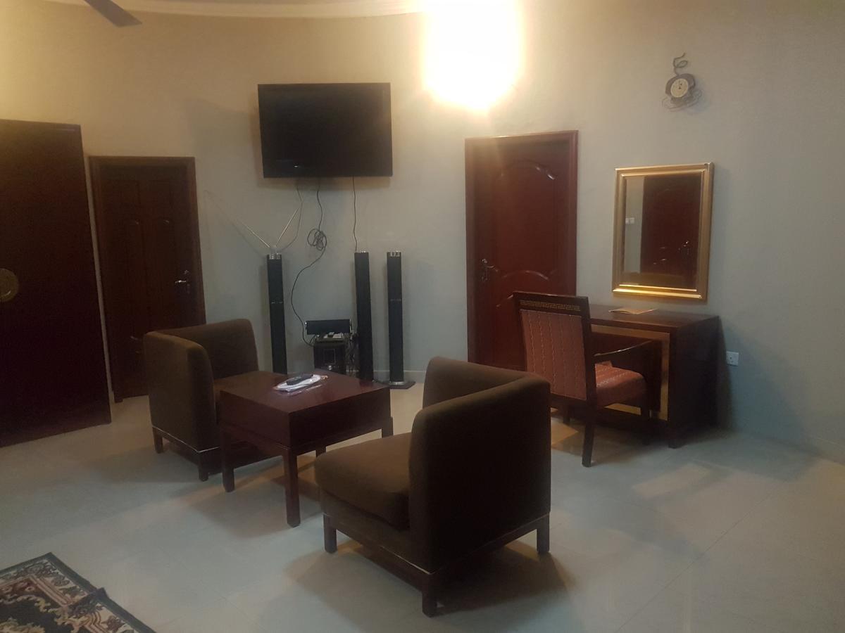 Mariam Hotel Tamale Exterior photo